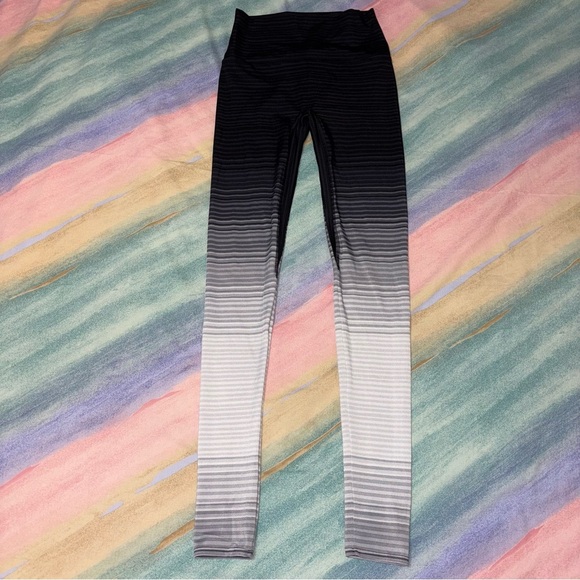 K-DEER Grace 7/8 Sneaker Length Legging women’s size M - Picture 5 of 9